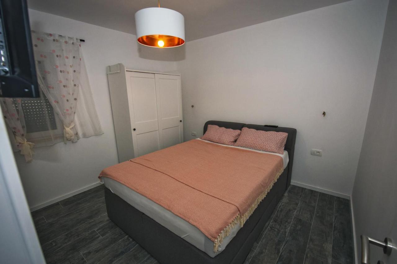 Deluxe 2 Bedroom Apartment With Sea View Baška Voda المظهر الخارجي الصورة